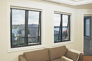 cửa sổ mở hất hệ singfa